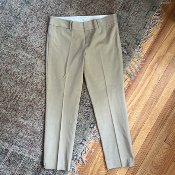 Banana Republic size 10 stretch trousers - Picture 2 of 3